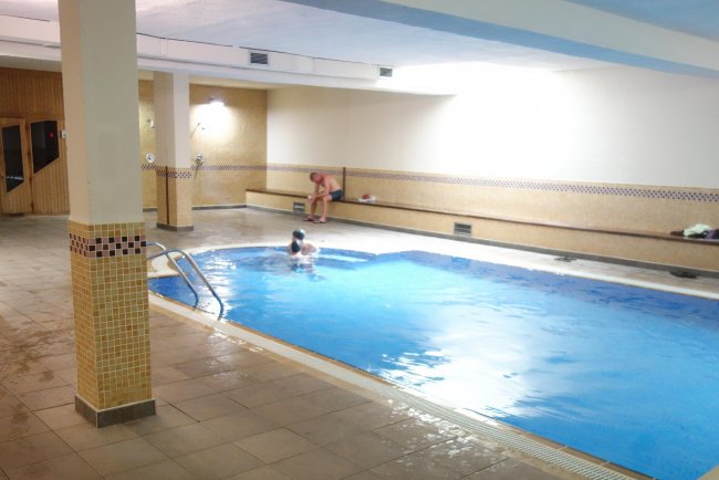 Hallenbad - Hotel H10 Mediterranean Village - Salou Hallenbad