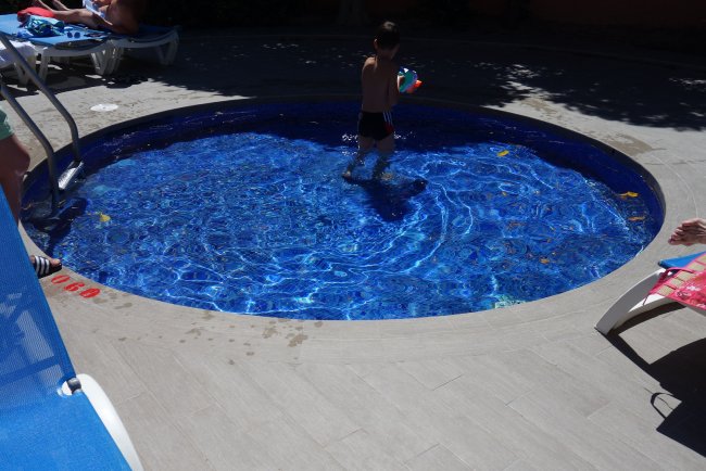 Kinderbecken beim Hauptpool - Hotel Best Cap Salou - Salou Kinderbecken beim Hauptpool