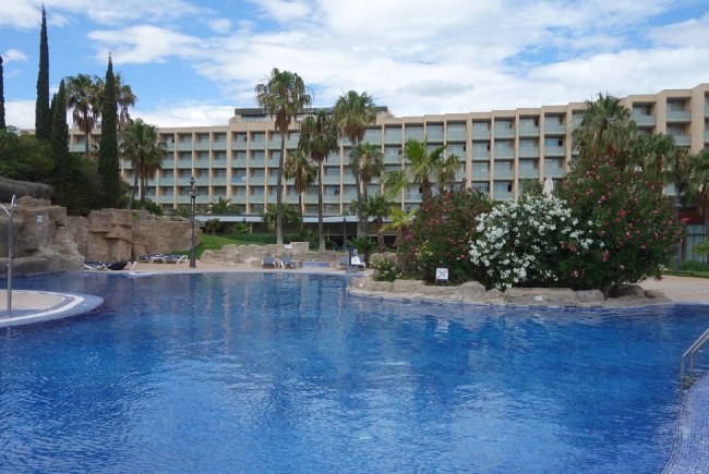 Blick über den Pool - Hotel Ametlla Mar - L’Ametlla de Mar Blick über den Pool