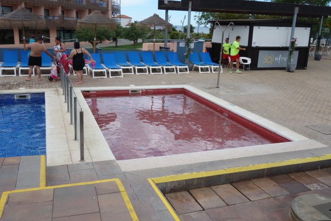 Babybecken - Hotel Les Oliveres Beach Resort - El Perello Babybecken