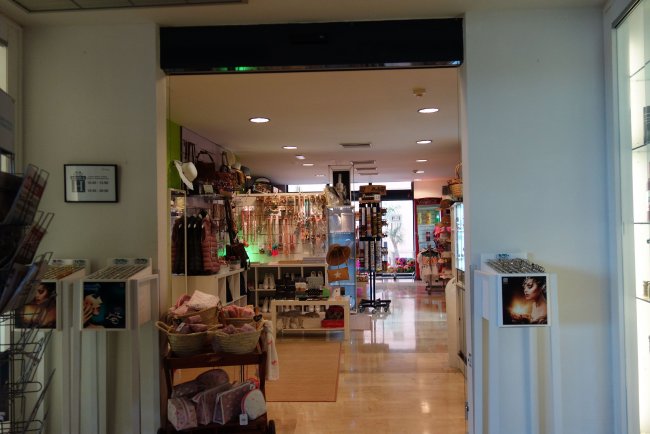 Minishop - Hotel Les Oliveres Beach Resort - El Perello Minishop