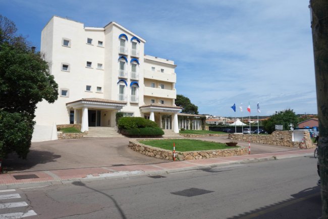 Zugangsbereich - Hotel Baja - Cannigione Zugangsbereich