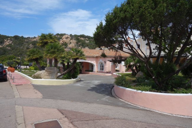 Unauffällige Zufahrt - Hotel Le Palme - Porto Cervo Unauffällige Zufahrt