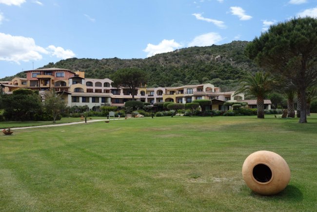 Großer Garten - Hotel Abi D´Oru - Marinella Großer Garten