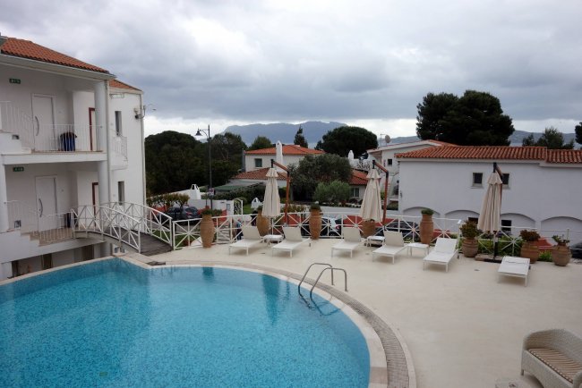 Ausblick von der Poolterrasse