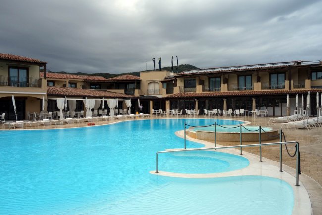 Großer Pool - Hotel TUI Sensimar Matta Village - Budoni Großer Pool