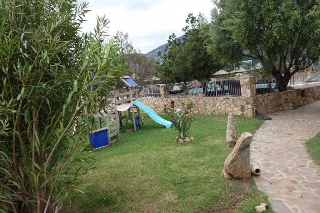 Spielplatz - Hotel I Ginepri - Cala Gonone Spielplatz