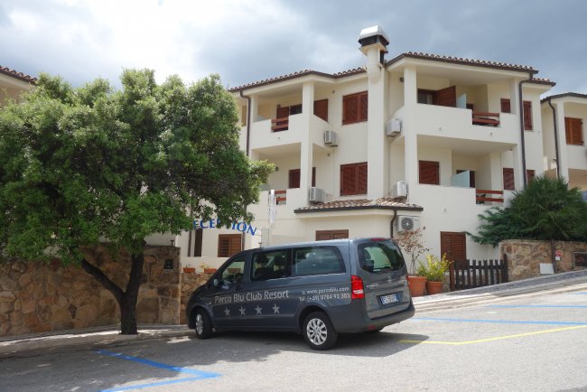 Leichtes Gefälle - Hotel Parco Blu Club Resort - Cala Gonone Leichtes Gefälle