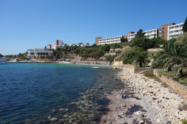 Direkte Lage am Meer - Hotel Mellieha Bay - Mellieha Direkte Lage am Meer