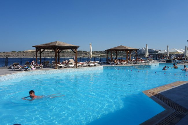 Langer Hauptpool - Hotel AX Seashells Resort at Suncrest - Qawra Langer Hauptpool