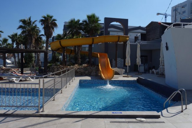 Zwei Kinderbecken - Hotel AX Seashells Resort at Suncrest - Qawra Zwei Kinderbecken