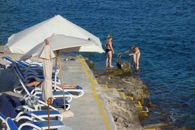 Zugang ins Meer - Hotel Corinthia St. George´s Bay - St Julian Zugang ins Meer