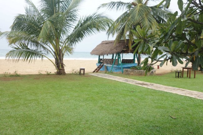 Kleine Strandbar - Hotel Laya Waves - Pasikuda Kleine Strandbar