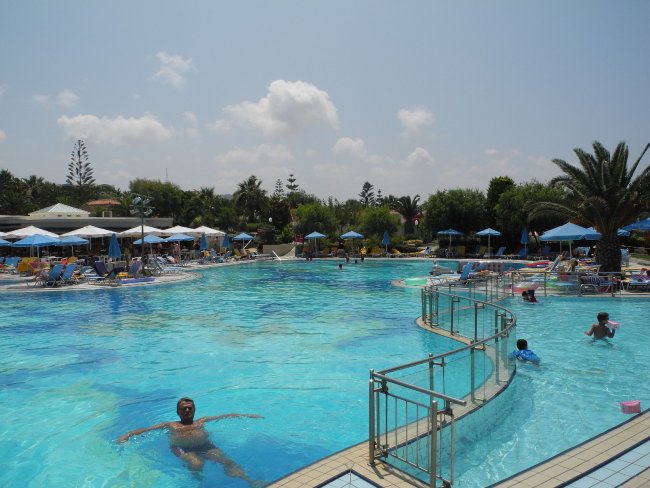 Hauptpool mit Kinderpool