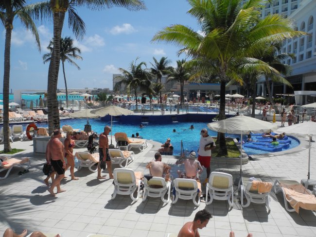 Einer der Pools - Hotel Riu Cancun - Cancun Einer der Pools