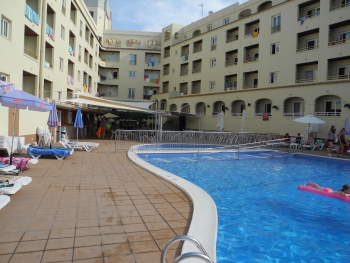Blick in den Poolbereich
