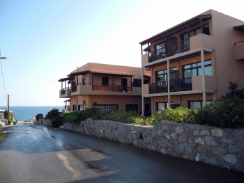 Straße neben dem Hotel