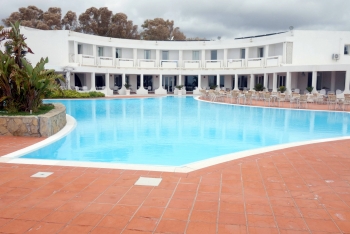 Blick über den Pool