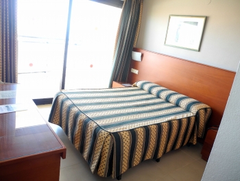 Zimmer im Hotel Puente Real.