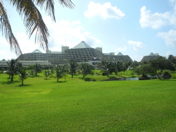 Breiter Grasstreifen