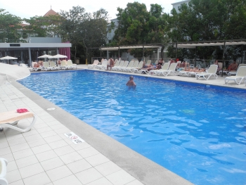 Einer der Swimmingpools