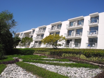 Dreistöckige Gebäude