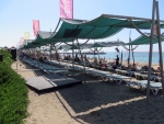 Feste Beschattungselemente am Strand