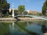 Brücke auf dem Weg zum Strand