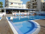 Kinderbecken mit Pool