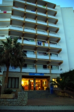 Der Zugang zum Hotel