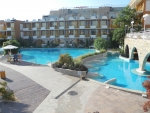 Blick über den Pool