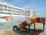 Kinderpool mit Rutsche