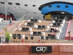 Liegen mit Aufsicht auf Schiff