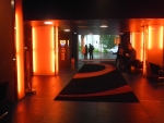 Orangene Lobby