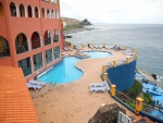 Sonnenterrasse mit Pool