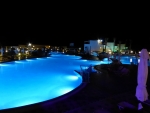 Pool bei Nacht