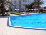Liegebereich um den Pool