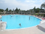 Liegebereich um den Pool