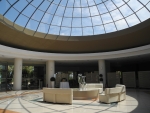 Lobby mit Glaskuppel