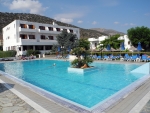 Pool und Haupthaus