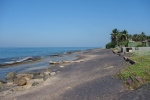 Dunkler Strand