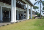 Lobby mit Gartenausgang