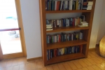 Bücherregal