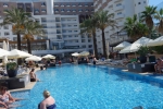 Hotel und Pool