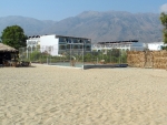 Multifunktionssportplatz am Strand