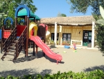 Mini-Club mit Spielplatz