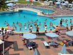 Wassergymnastik im Hauptpool