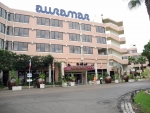 Haupteingang zum Auramar