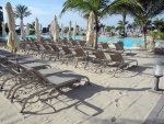 Sandstrand am Pool