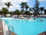 Großer Swimmingpool